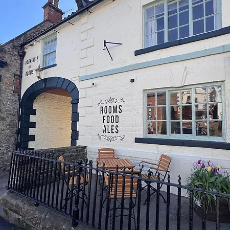 George & Dragon Hotel 4*