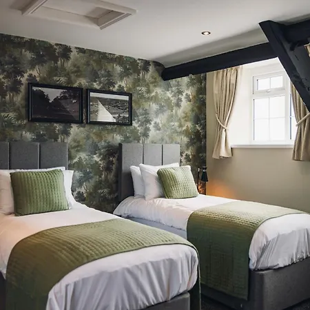George & Dragon Hotel 4*