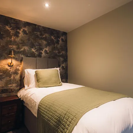George & Dragon 4*
