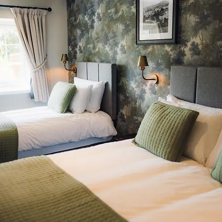 Hotel George & Dragon