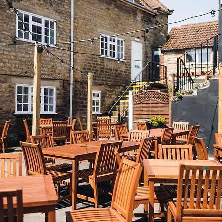 Hotel George & Dragon