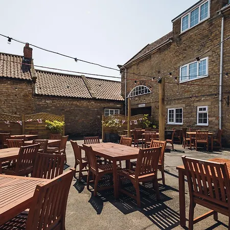 George & Dragon 4*