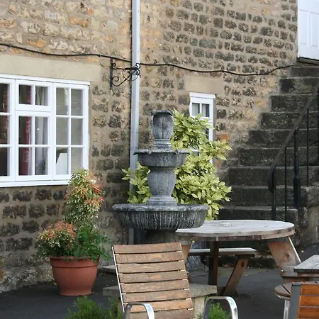 Hotel George & Dragon