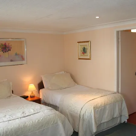 Hotel George & Dragon